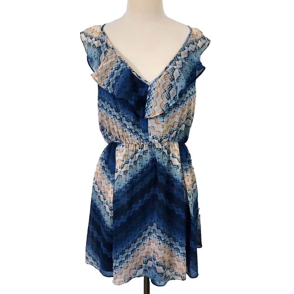 BCBGeneration Tunic Top Size Medium Flowy Chiffon Lined Sleeveless Ruffle V Neck